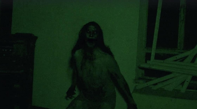 Escena aterradora de Last Radio Call