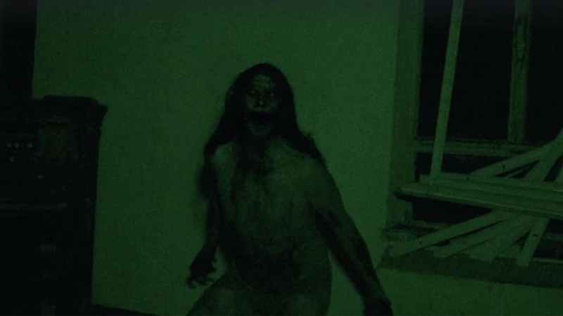 Escena aterradora de Last Radio Call