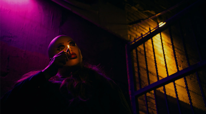 Frankie, Maniac Woman