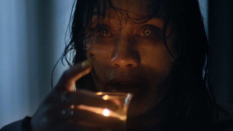 Tráiler oficial Evil Dead Burn